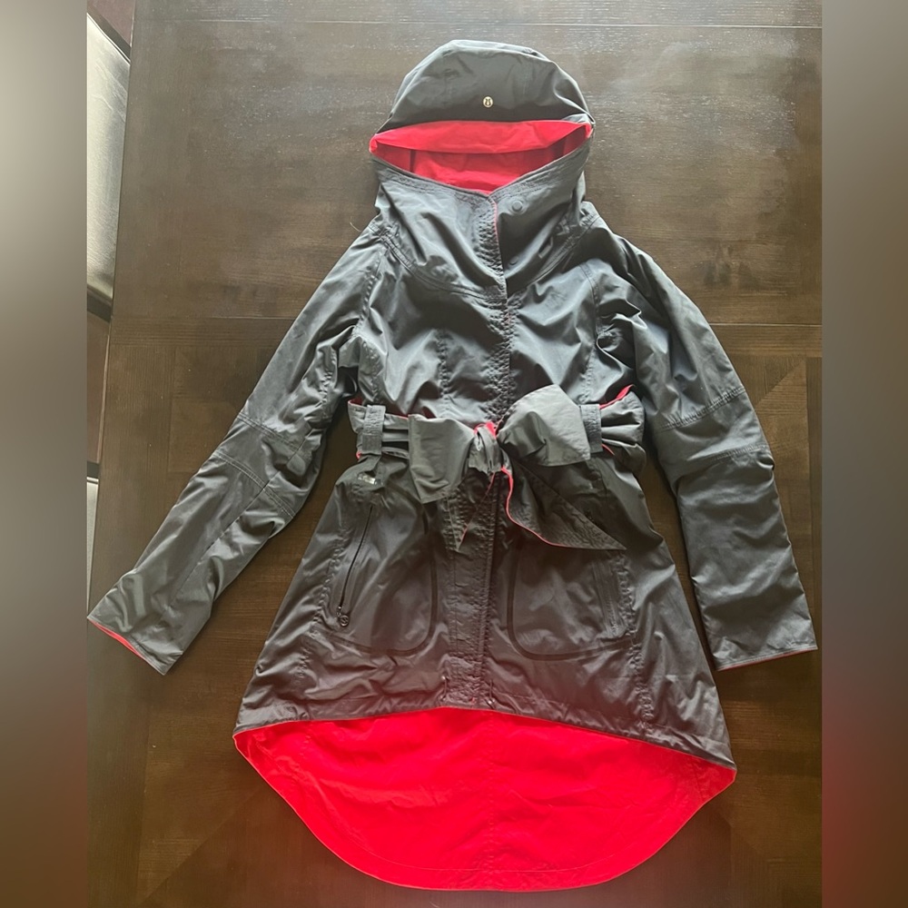 Lululemon Reversible Jacket Red Black Packable Belt Bag Small EUC Springtime - Picture 2 of 15